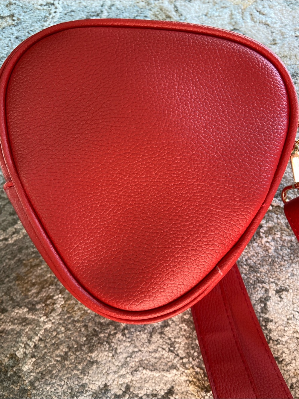 Red Strawberry Crossbody Bag Bath & Body Works - Picture 3 of 10